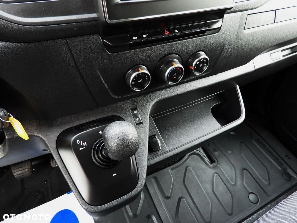 Renault MASTER FURGON BRYGADÓWKA 7 MIEJSC TEMPOMAT NAWIGACJA LEDY AUTOMAT  KLIMATYZACJA  180KM - 35