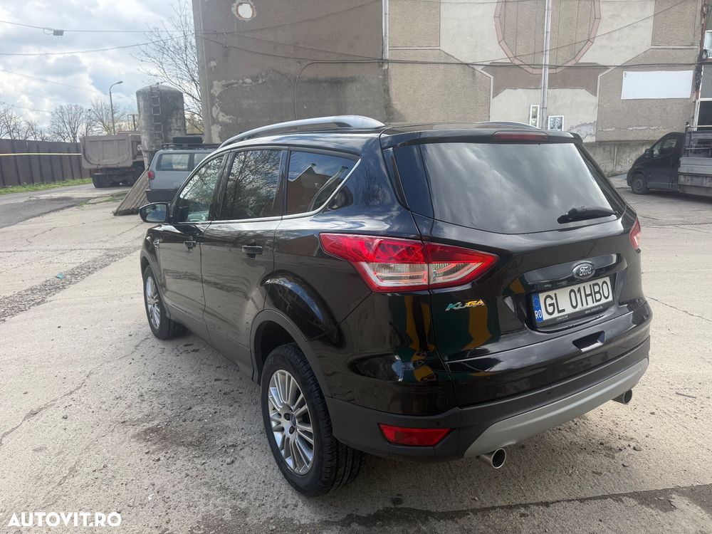 Ford Kuga 2.0 TDCi Powershift 4WD Titanium - 6