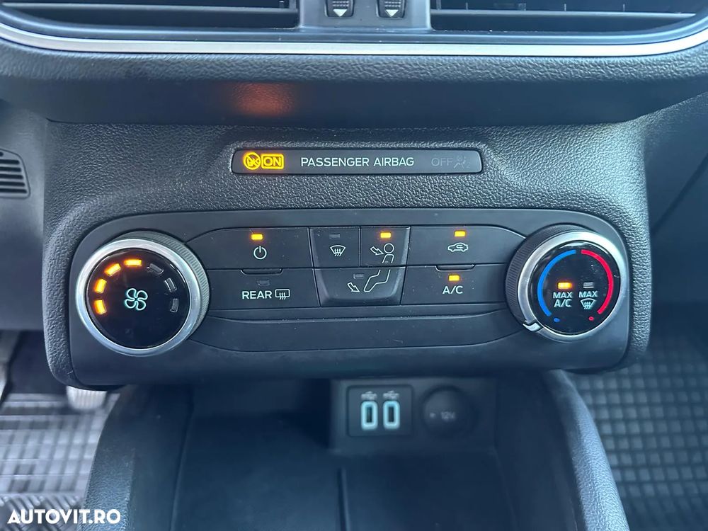 Ford Focus 1.0 EcoBoost Connected - 16