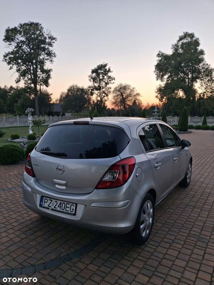 Opel Corsa - 4