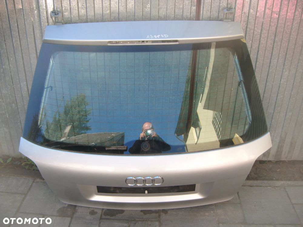 audi a3 8p 3d klapa tył z szybą LY7W - 1