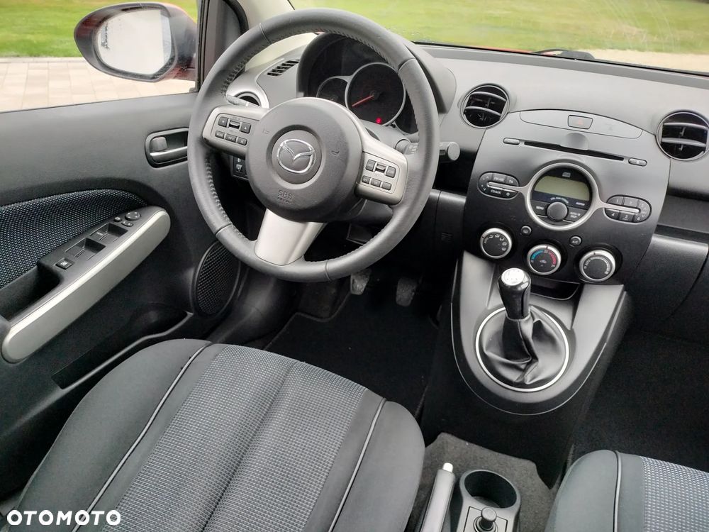 Mazda 2 - 18
