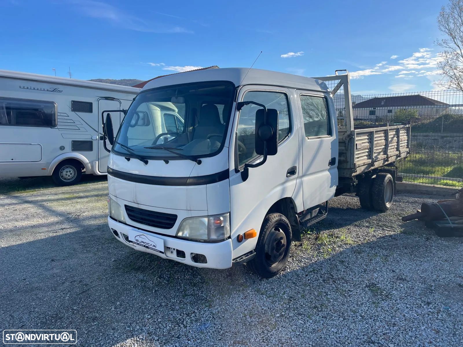 Toyota Dyna 250 2.5D-4D Cab. Dupla c/Báscula - 1