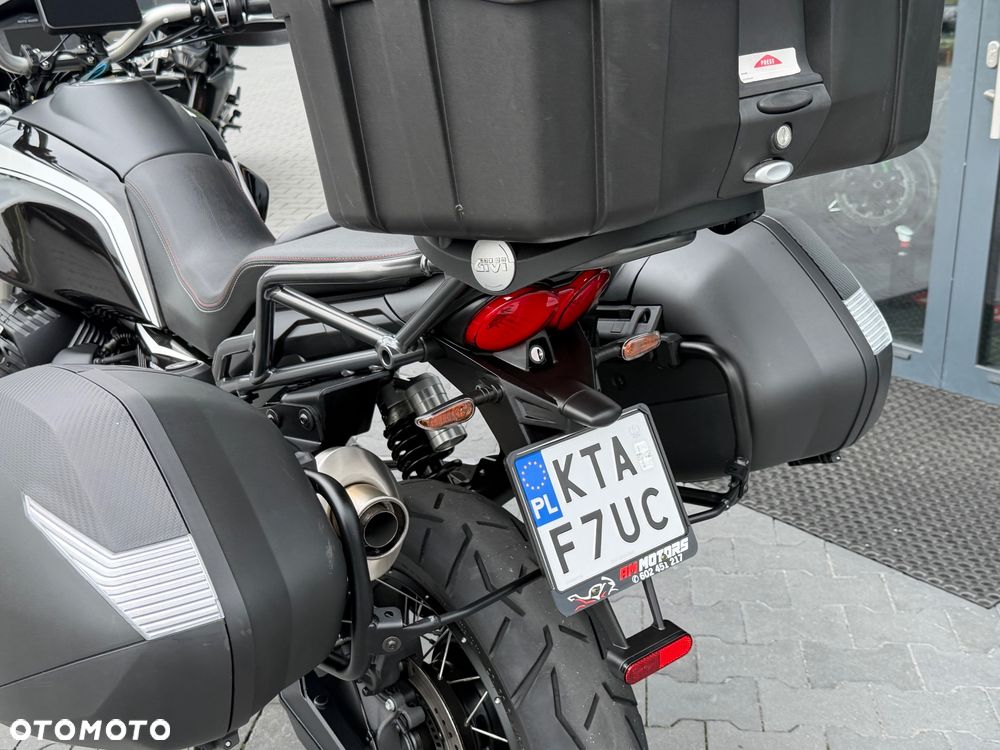 Moto Guzzi V85 - 30