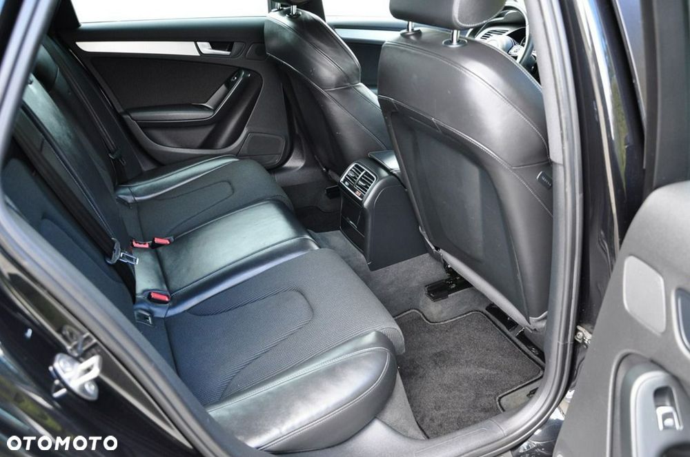 Audi A4 Avant 3.0 TDI DPF multitronic S line Sportpaket - 26