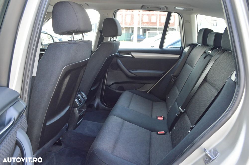 BMW X3 xDrive20d Aut. Advantage - 29