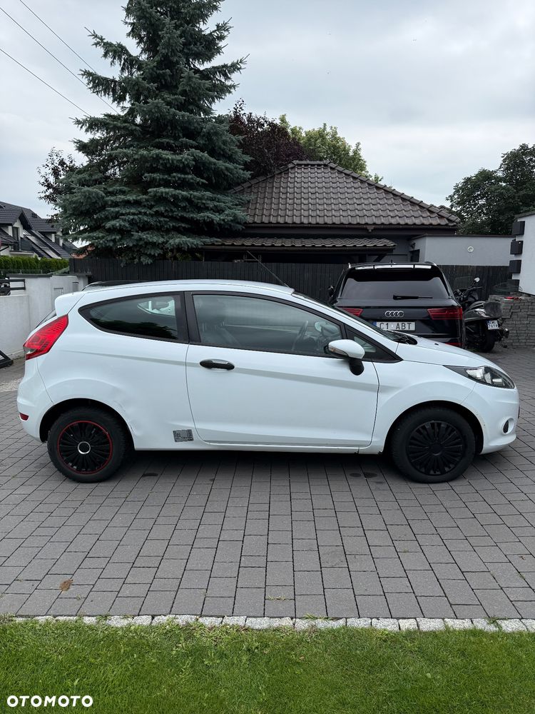 Ford Fiesta 1.4 TDCi Silver X (Ambiente) - 6