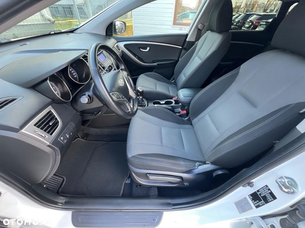 Hyundai i30 1.6 Style - 13