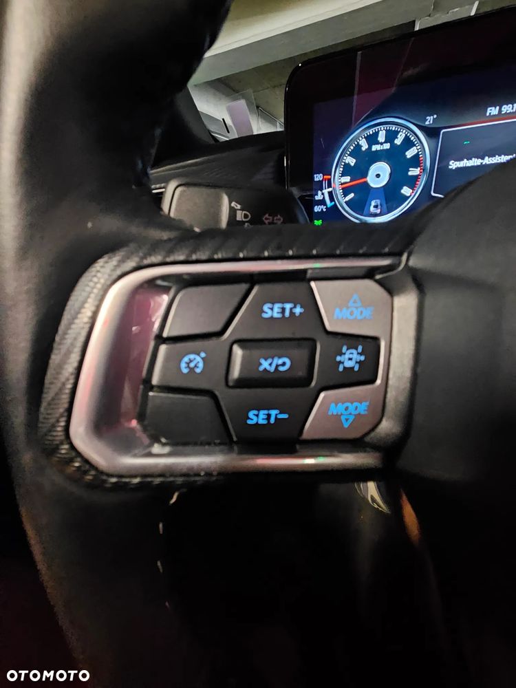 Ford Mustang 2.3 EcoBoost - 25