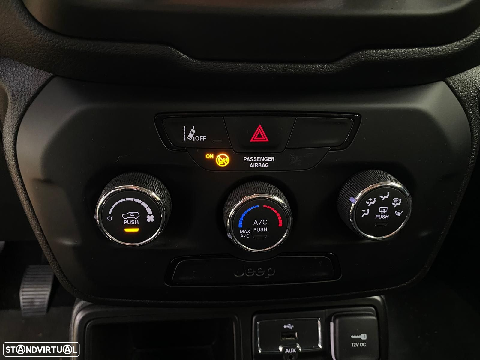 Jeep Renegade - 26