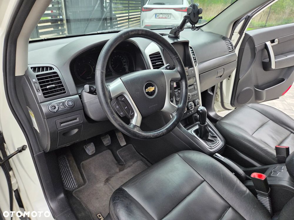 Chevrolet Captiva 2.0 d LS 5os 2WD - 29