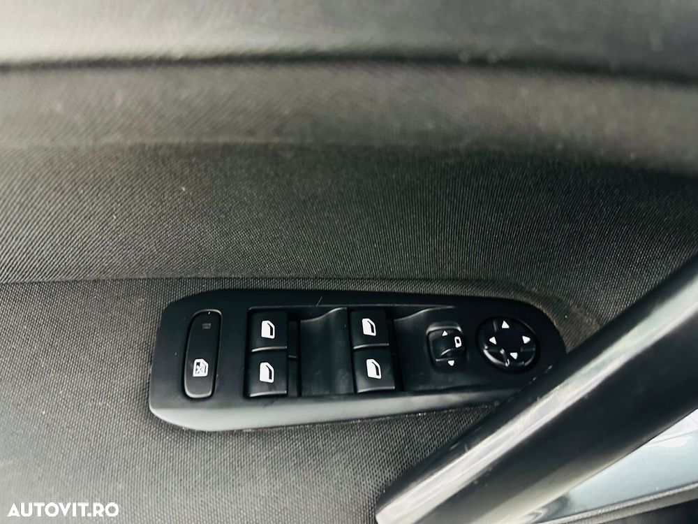 Peugeot 308 e-HDi 115 Stop & Start Active - 11