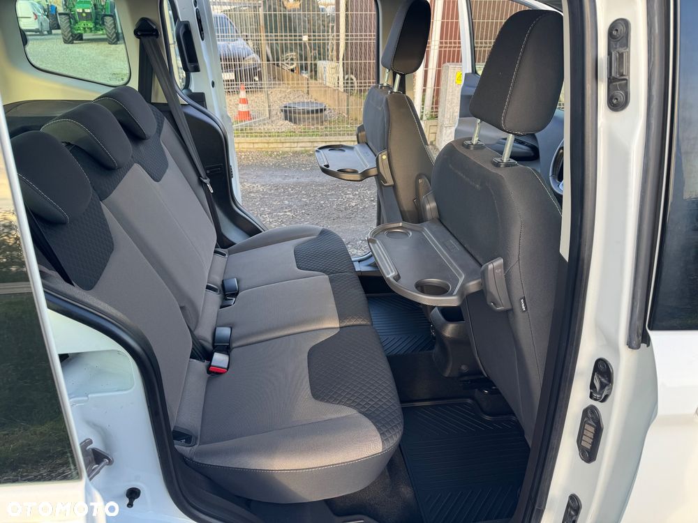 Ford Tourneo Courier 1.5 TDCi S&S Trend - 13