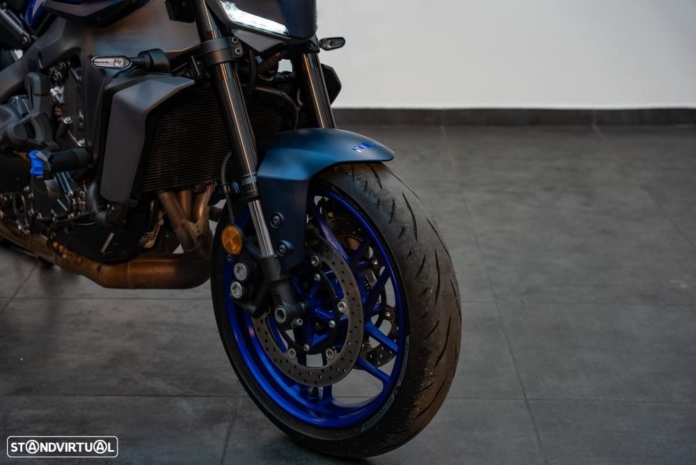 Yamaha MT-09 Y-AMT - 8