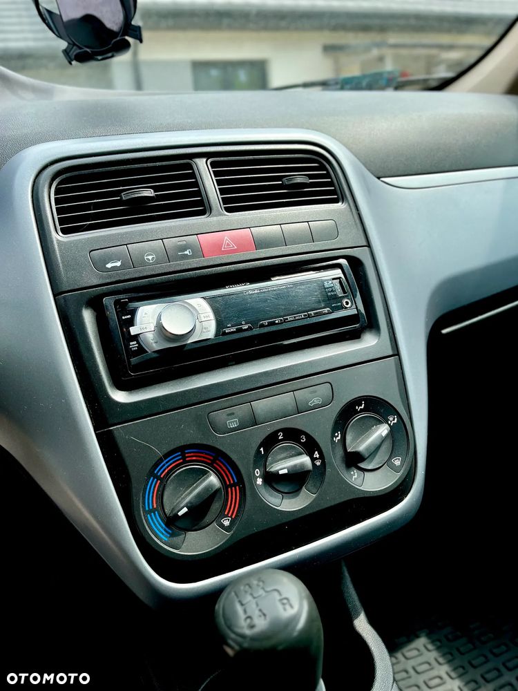 Fiat Grande Punto - 11