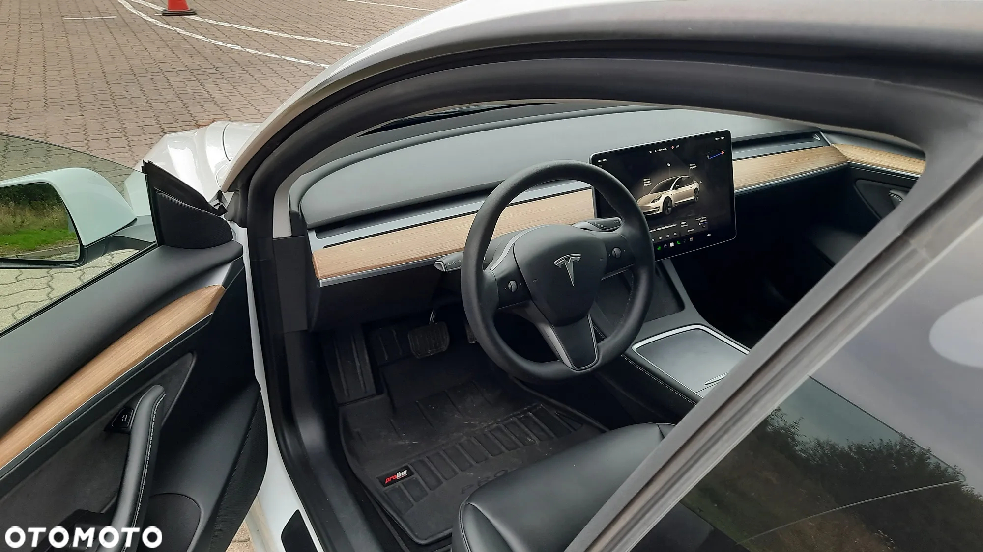 Tesla Model 3 Performance AWD - 14