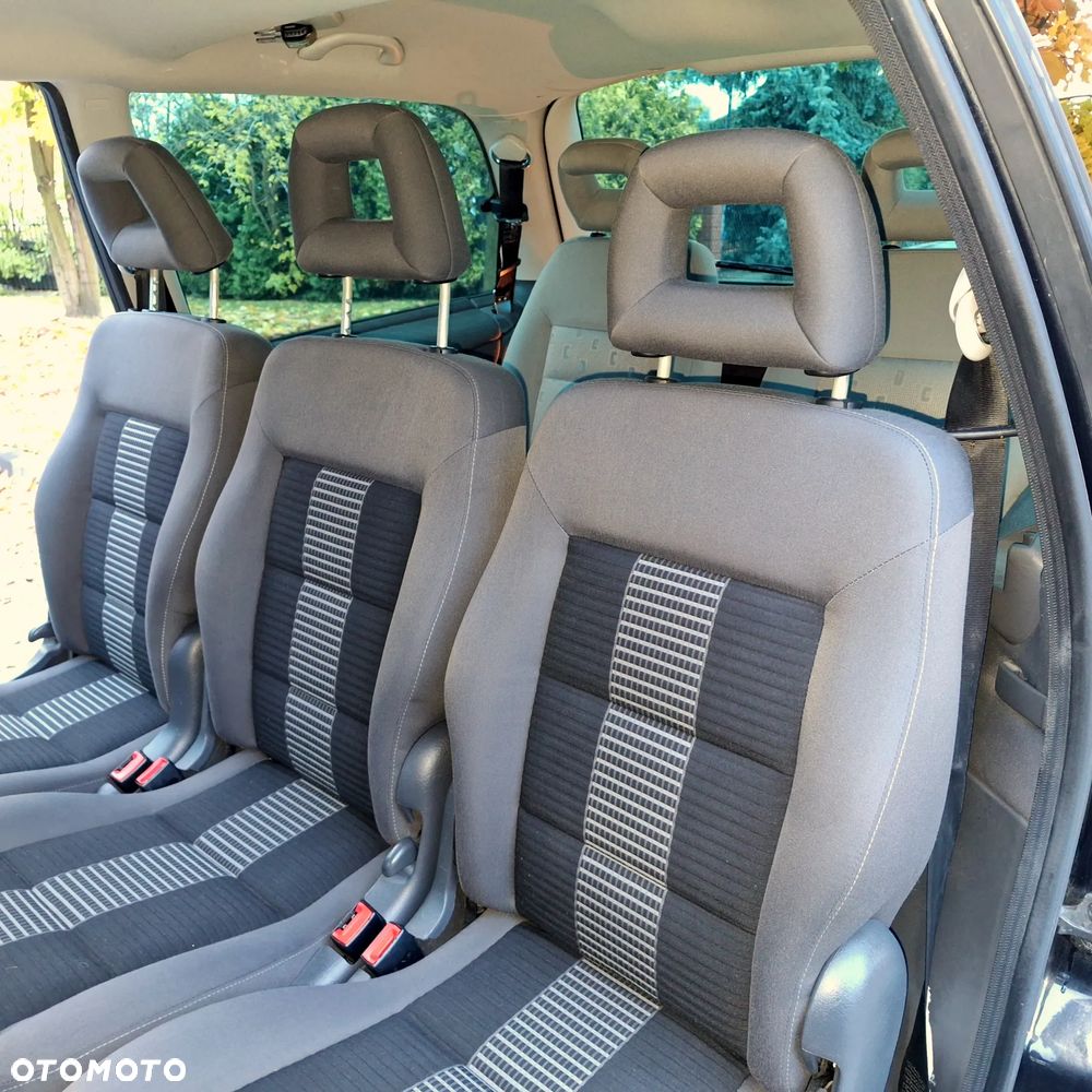 Volkswagen Sharan 1.8T Highline - 17