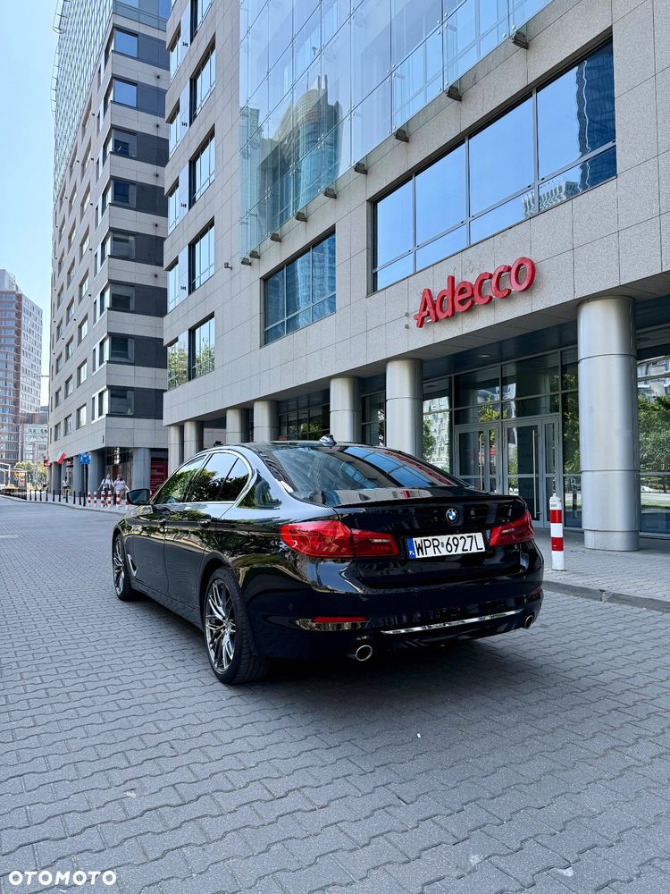BMW Seria 5 520d Luxury Line - 4
