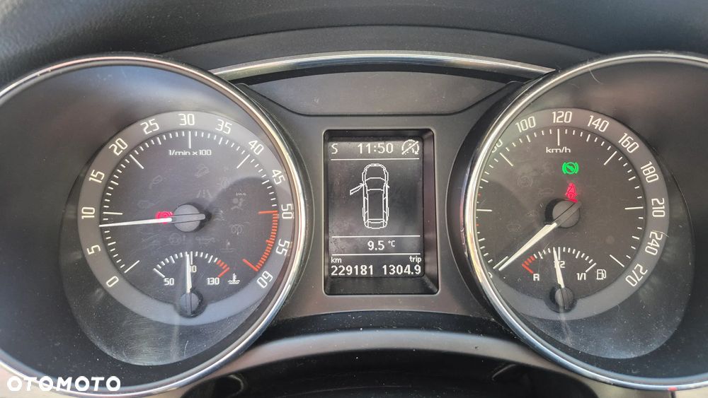 Skoda Superb 2.0 TDI DSG Active - 16