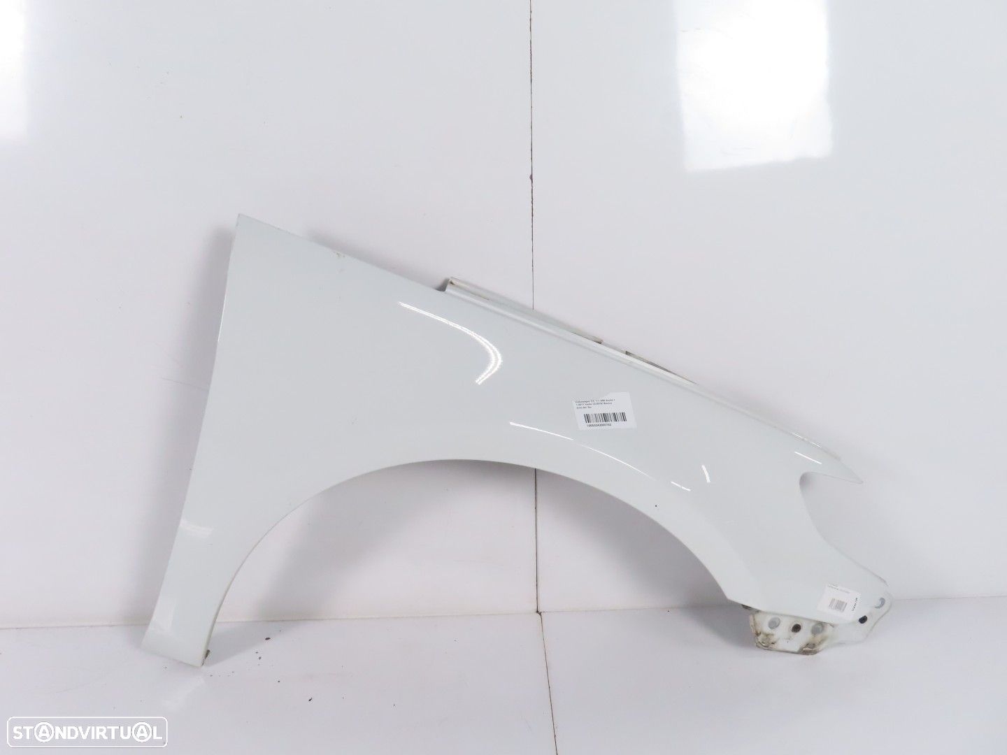 Guarda-lamas Direito/Frente Usado / Original VW CC (358) - 1