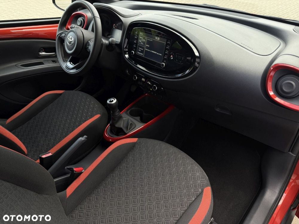 Toyota Aygo X 1.0 VVT-i Selection X-treme - 27