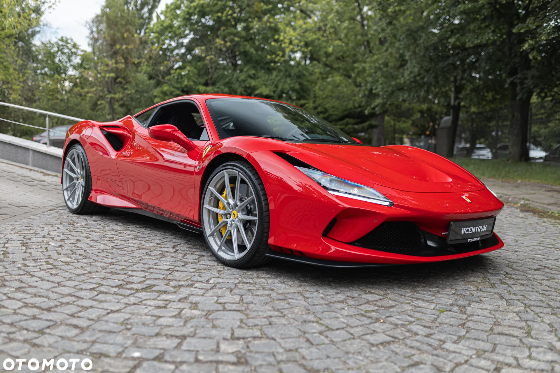 Ferrari F8 Tributo - 7