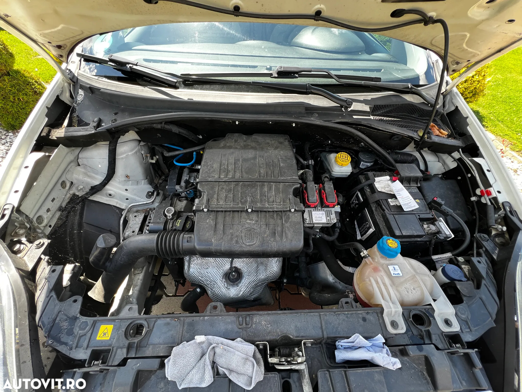 Fiat Punto 1.4 8V Dualogic Dynamic Start&Stop - 31