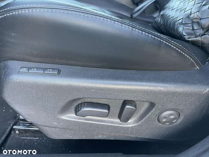 Nissan Qashqai 1.2 DIG-T Xtronic TEKNA+ - 19