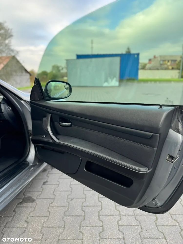 BMW Seria 3 320d - 12