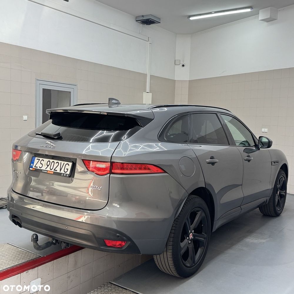 Jaguar F-Pace 2.0 i4D RWD R-Sport - 5