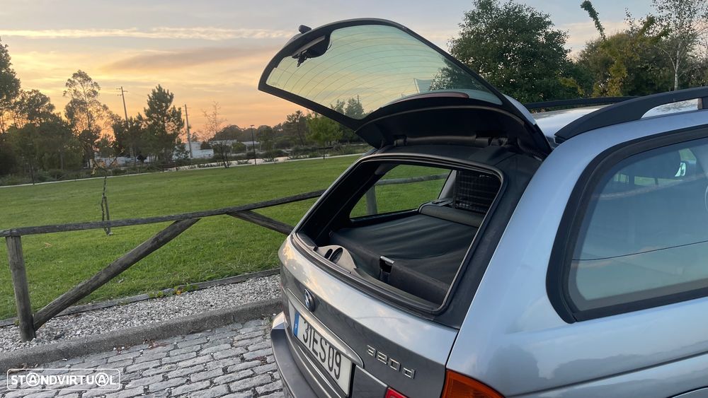 BMW 320 - 12