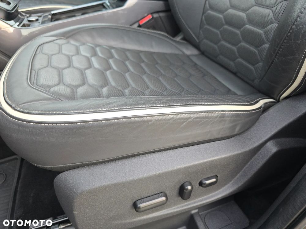 Ford Kuga 2.0 TDCi 4x4 Vignale - 22