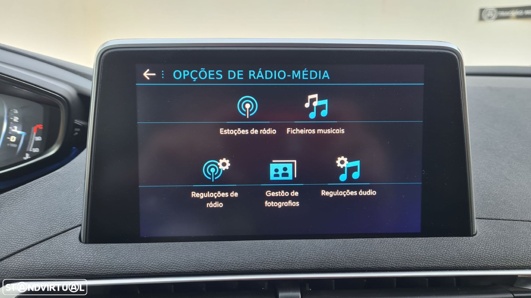 Peugeot 5008 1.6 BlueHDi Allure EAT6 - 26