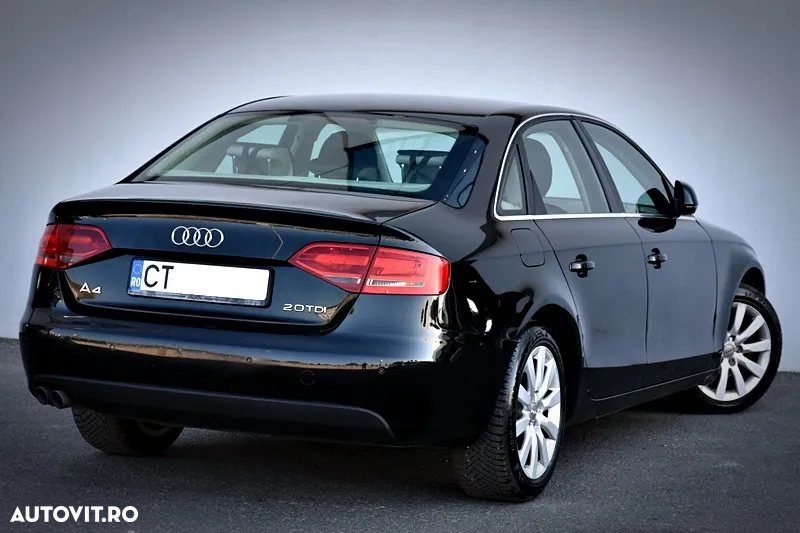 Audi A4 2.0 TDI B8 Multitronic - 9