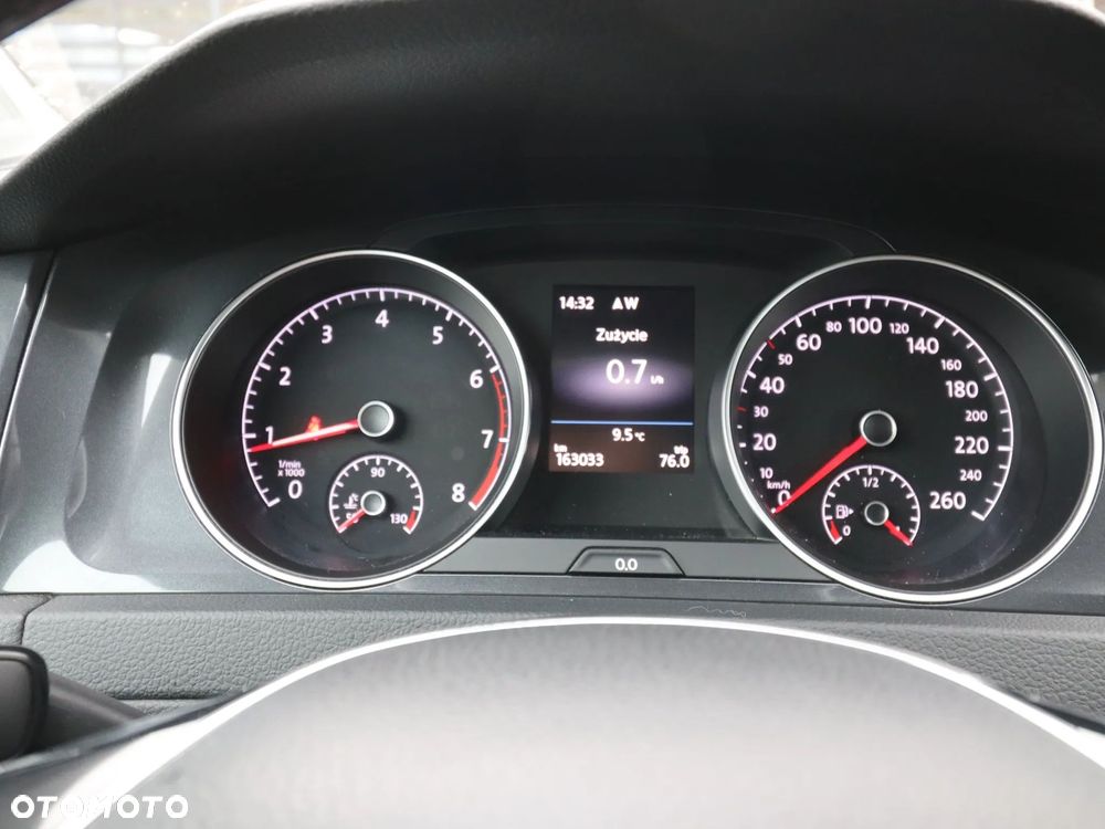 Volkswagen Golf - 15