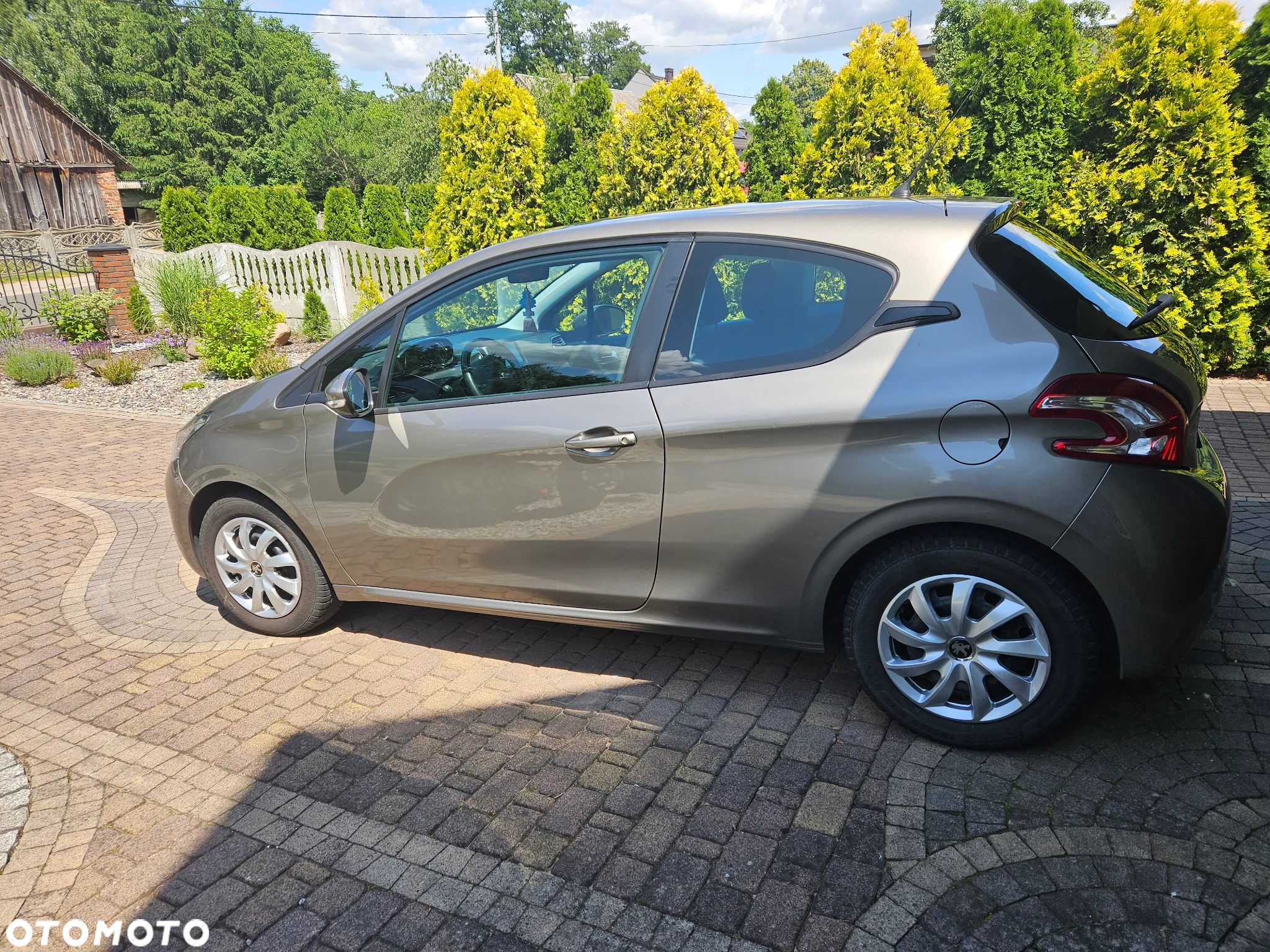 Peugeot 208 1.4 HDi Access - 2