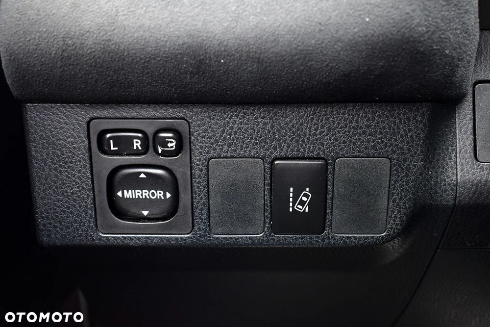 Toyota RAV4 2.0 4x4 Automatik Executive - 18