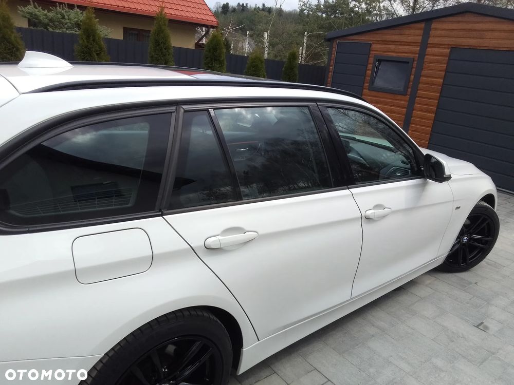 BMW Seria 3 - 34