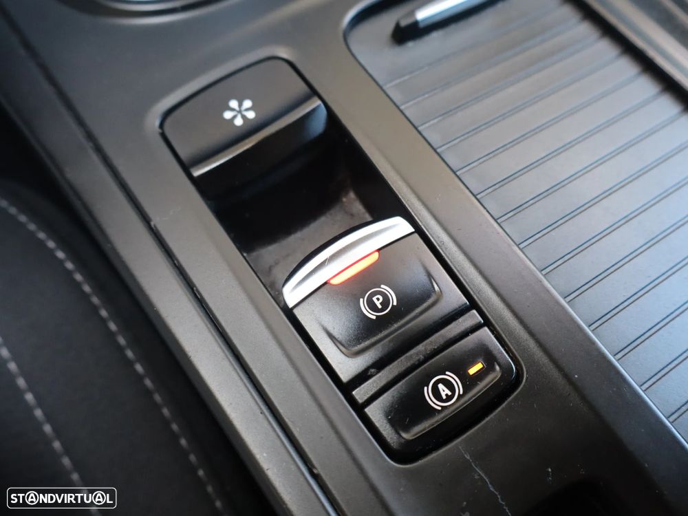 Renault Mégane Sport Tourer 1.6 E-Tech Plug-In Hybrid Equilibre - 29