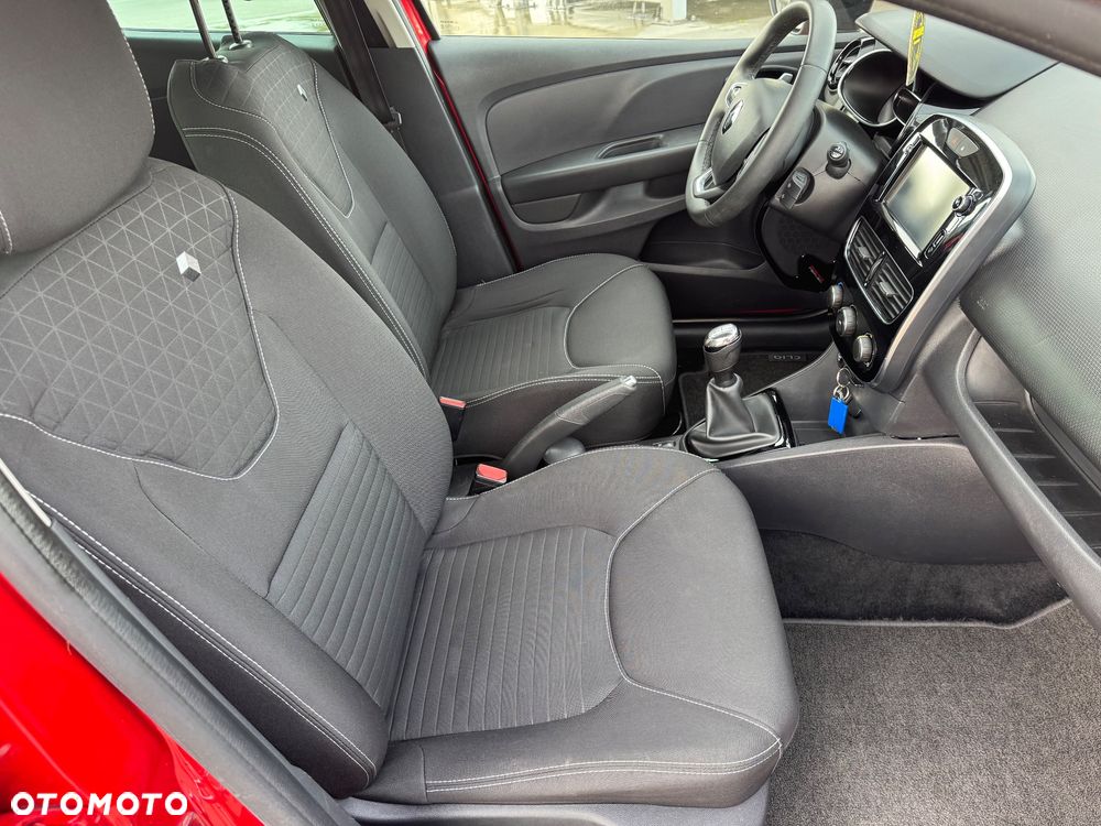 Renault Clio - 6
