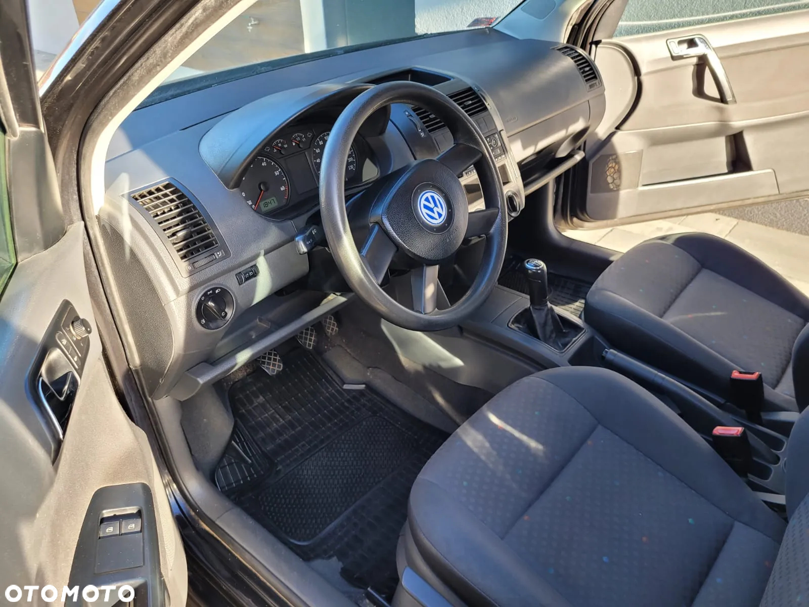 Volkswagen Polo 1.2 12V Comfortline - 4