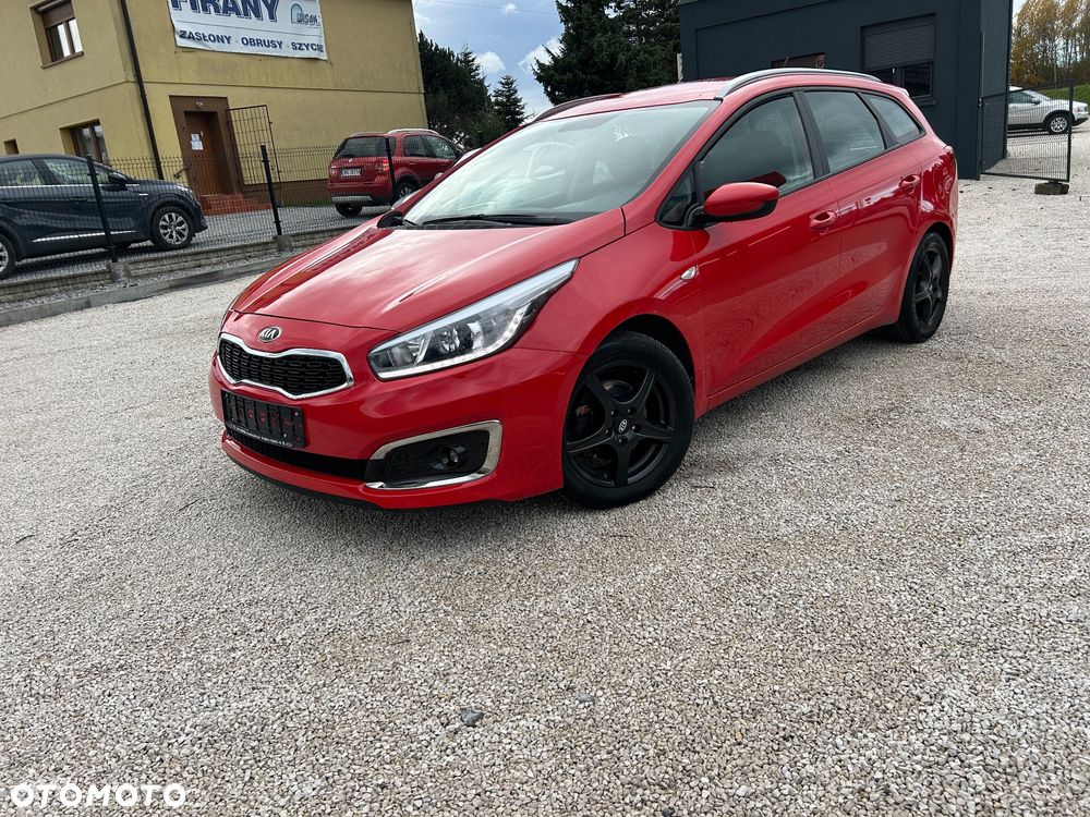 Kia Ceed - 1