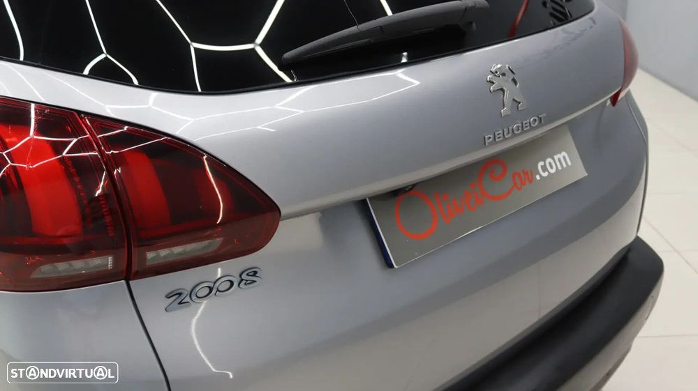 Peugeot 2008 1.5 BlueHDi Style - 8