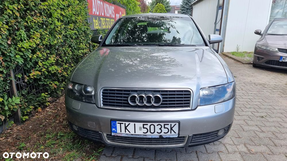 Audi A4 Limousine - 13