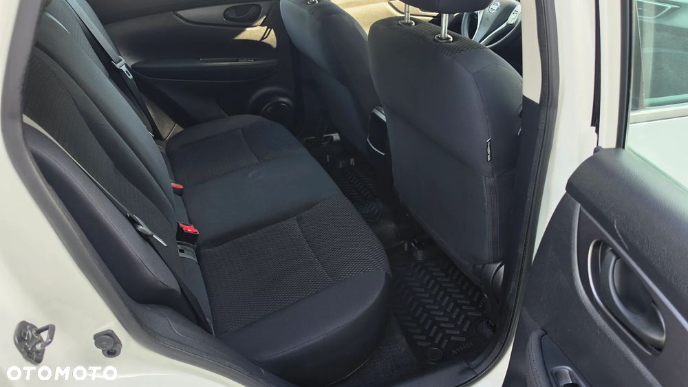 Nissan Qashqai 1.2 DIG-T N-Connecta - 13