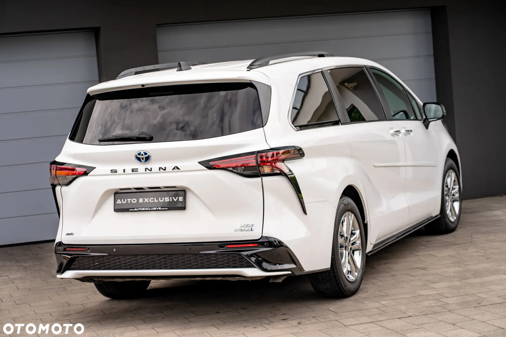 Toyota Sienna - 25