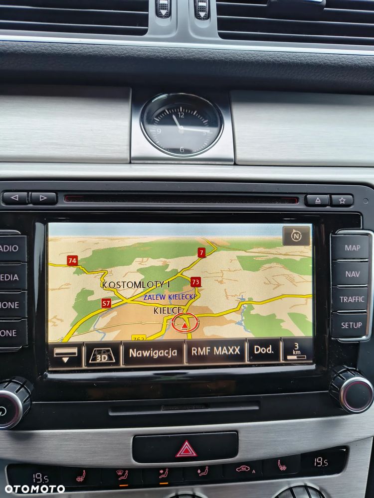 Volkswagen Passat 2.0 TSI Highline - 40