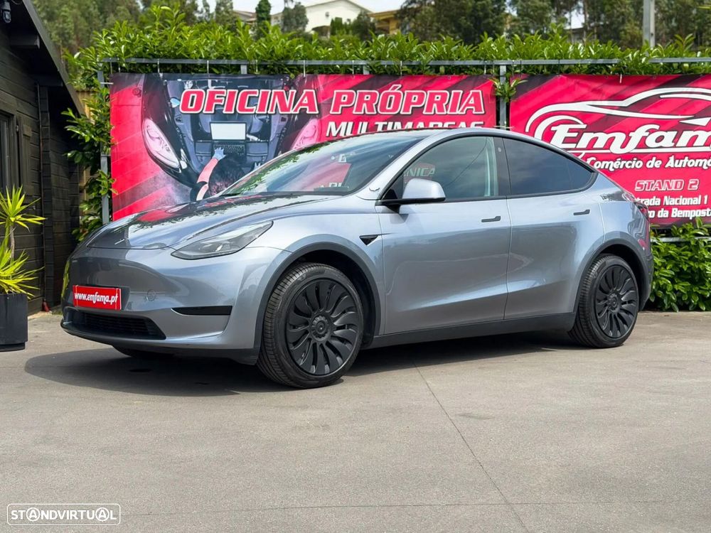 Tesla Model Y Standard RWD - 5