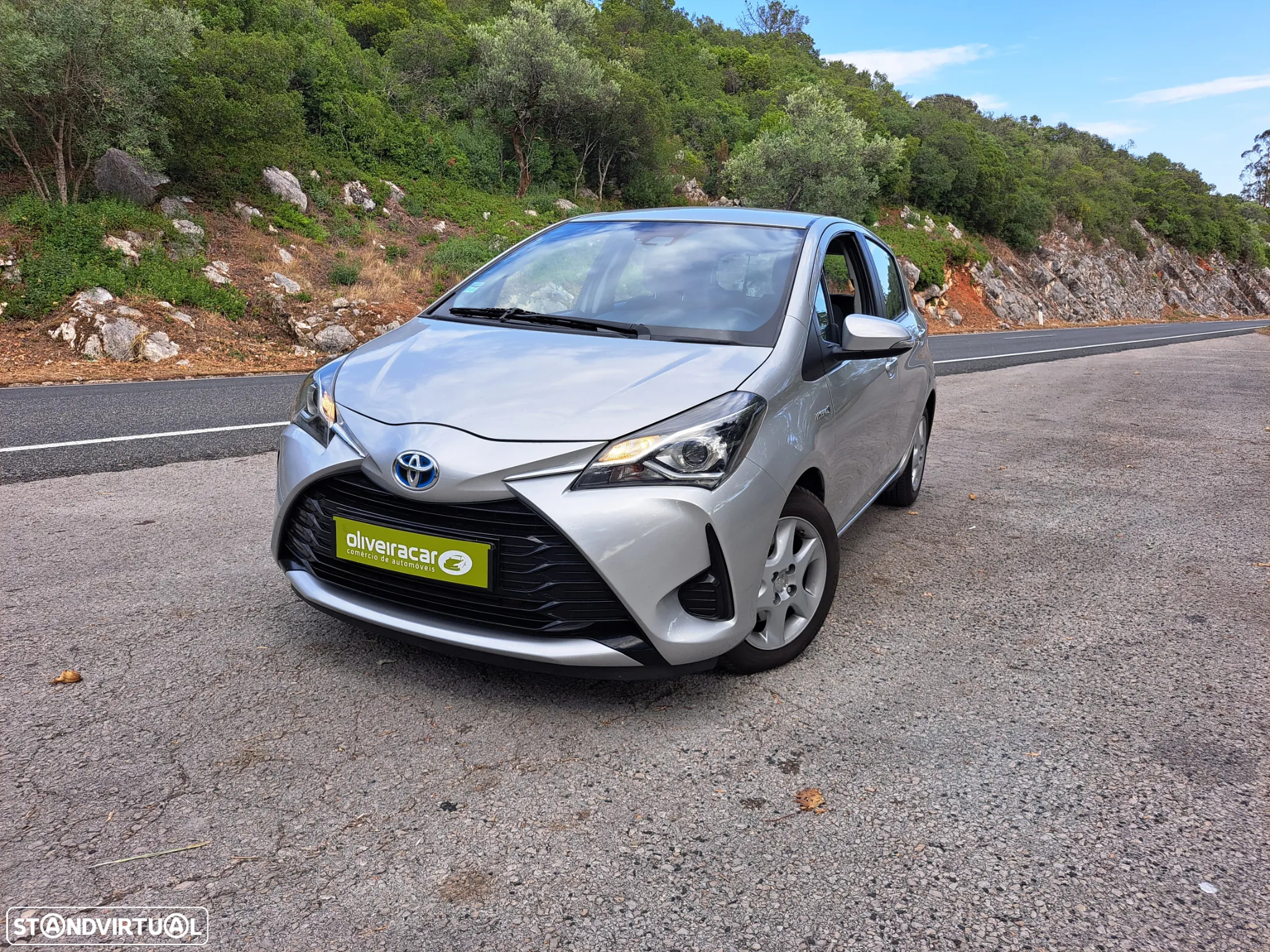 Toyota Yaris 1.5 HSD Comfort - 8