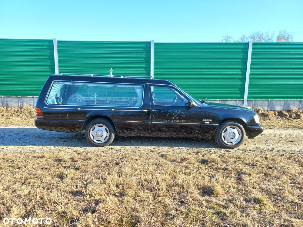 Mercedes-Benz W124 E klasa - 1
